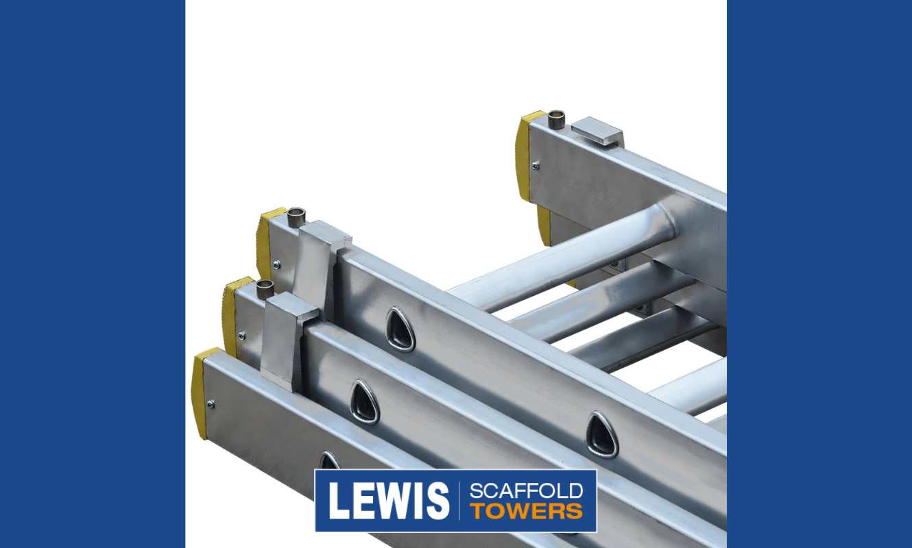 What size ladder for a 2-story house?
